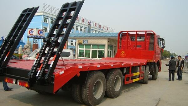 解放j6，7噸-12噸挖掘機(jī)拖車
